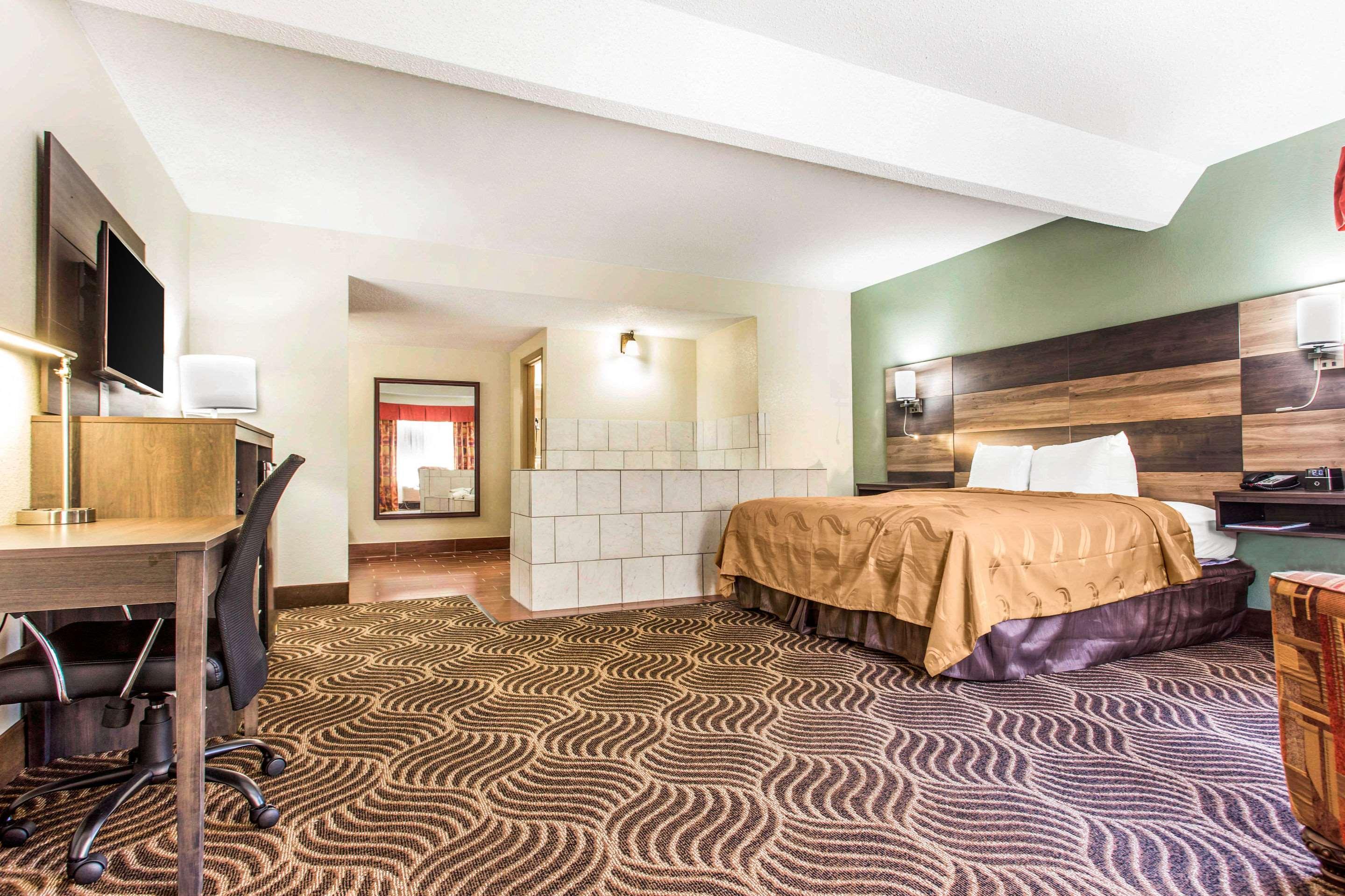 Quality Inn Black Mountain Eksteriør billede