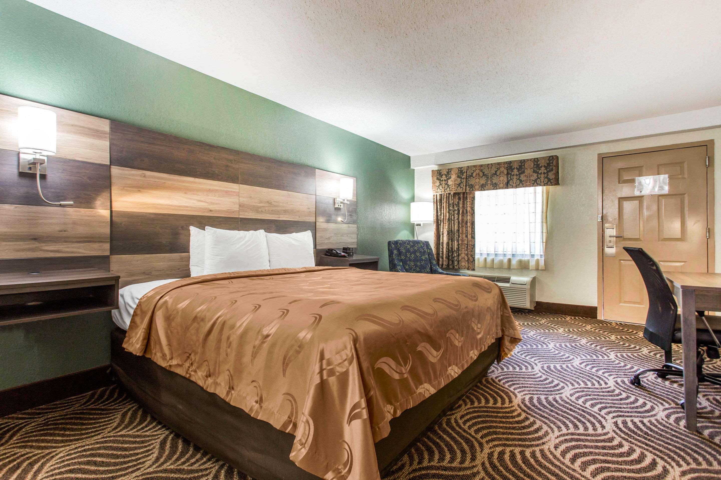 Quality Inn Black Mountain Eksteriør billede