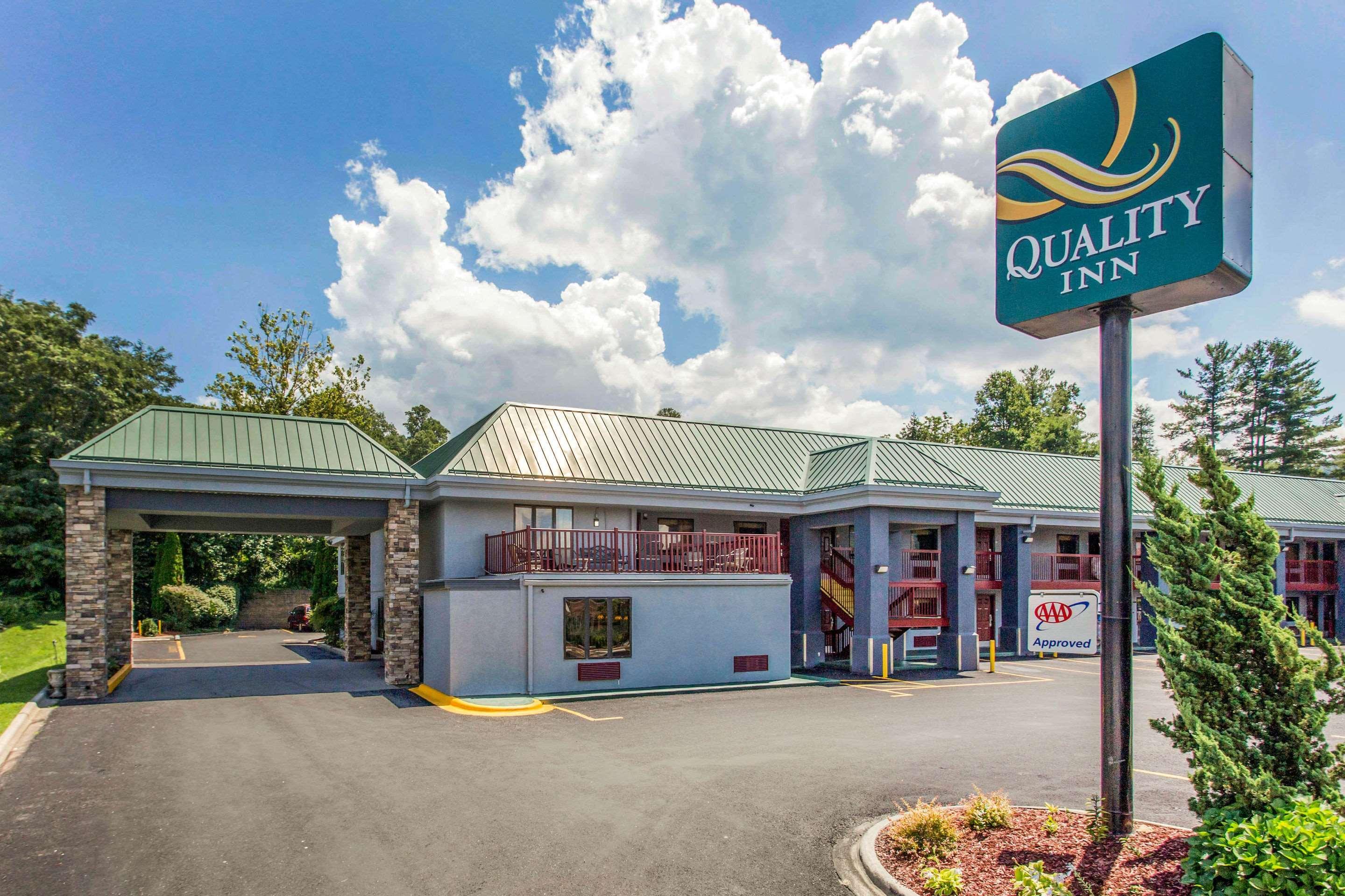 Quality Inn Black Mountain Eksteriør billede