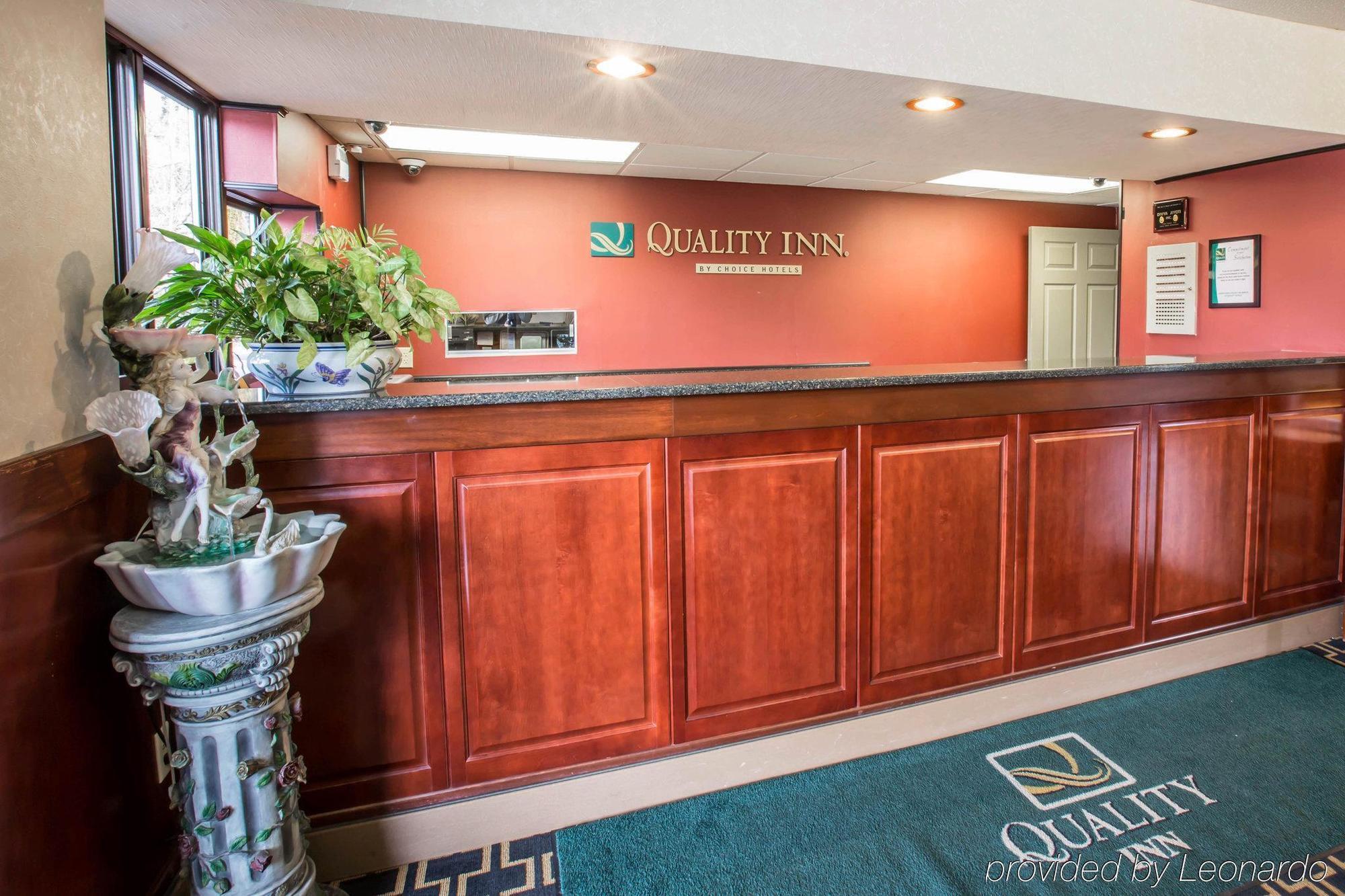 Quality Inn Black Mountain Eksteriør billede
