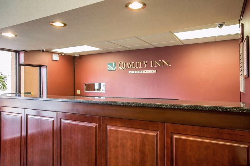 Quality Inn Black Mountain Eksteriør billede